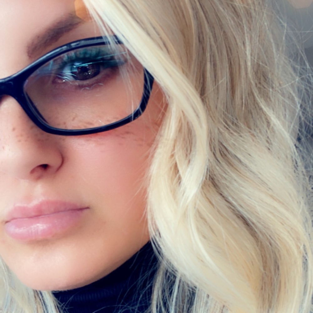 Meet your Posher, Lyndsay